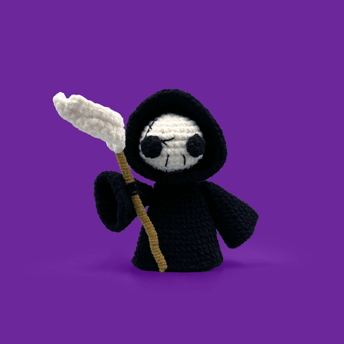 Halloween Black Grim Reaper luminescent Crocheted Kit