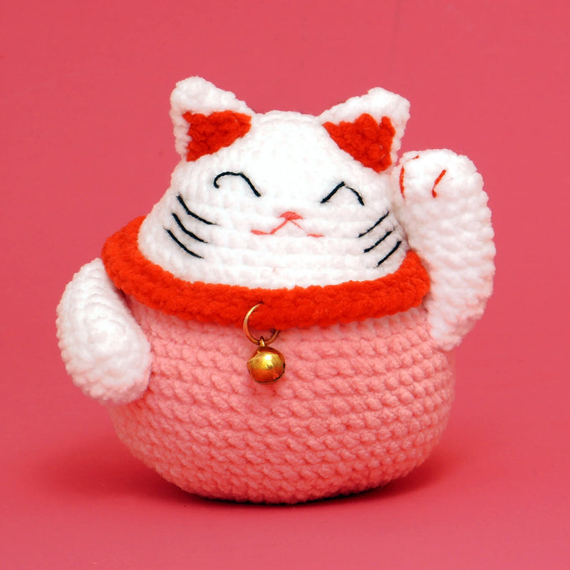 Lucky Cat Crochet Kit with Magnet